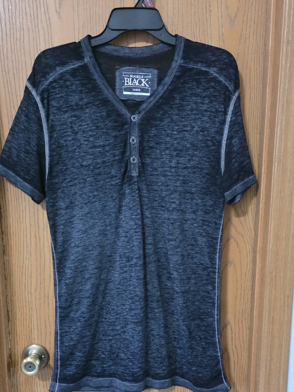 Men’s Buckle Black  Short-Sleeve Shirt